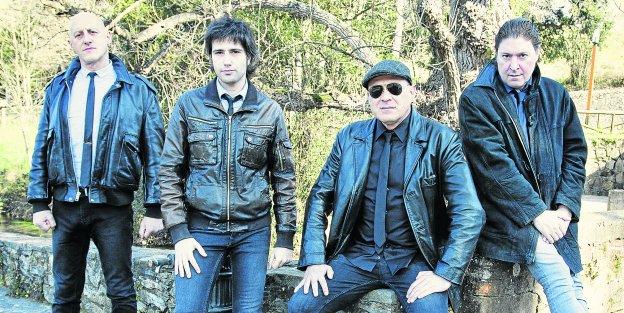 Jorge Martínez, único miembro fundador de Ilegales en activo -primero por la izquierda- regresa a Cantabria con su nueva formación.