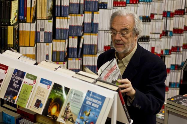 Manuel Gutiérrez Aragón, director y escritor, publica esta primavera su nueva novela. /Javier Cotera