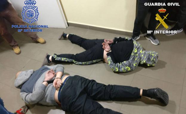 Dos de los detenidos. /Policía Nacional