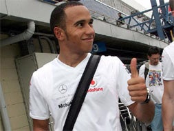 A Hamilton se le fue el dedo. / EFE/