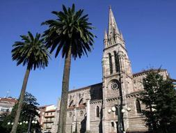 Iglesia de La Asunción, o 'vieja', una referencia para todos los torrelaveguenses. / L. PALOMEQUE/