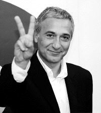 Javier Sardá regresará a Telecinco en otoño con un programa de viajes/