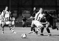 Gimnástica y Racing protagonizaron ayer el tradicional derbi de pretemporada. / L. PALOMEQUE/