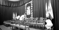 El Paraninfo de La Magdalena acogía ayer los preparativos para la constitución del Ayuntamiento de Santander, a las 13.30 horas de hoy. / MIGUEL DE LAS CUEVAS/