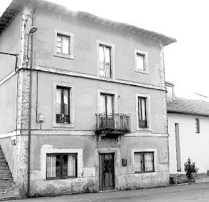 Estado actual del edificio de las antiguas escuelas. / M. G./