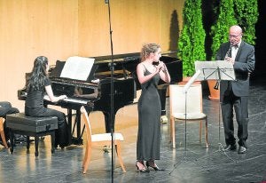 La sala Argenta acogió anoche el doble estreno del programa 'Música para una escuela'. /R. RUIZ/