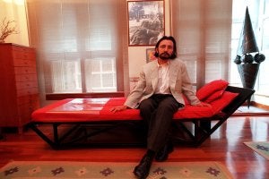 Rafael Manrique presenta hoy su libro en la santanderina Libreria Gil. ::
CELEDONIO/