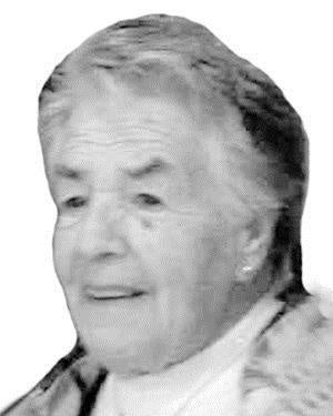 DOÑA JULIA LLAMA LLAMA