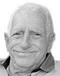 DON HERMINIO REGALIZA INGUANZO