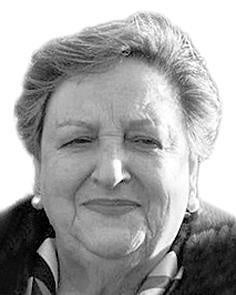 DOÑA MARÍA PAZ GARCÍA DÍAZ