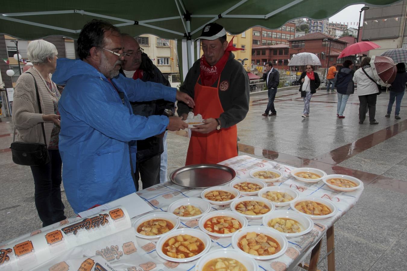 Jornada de lluvia en las fiestas de Tetuán