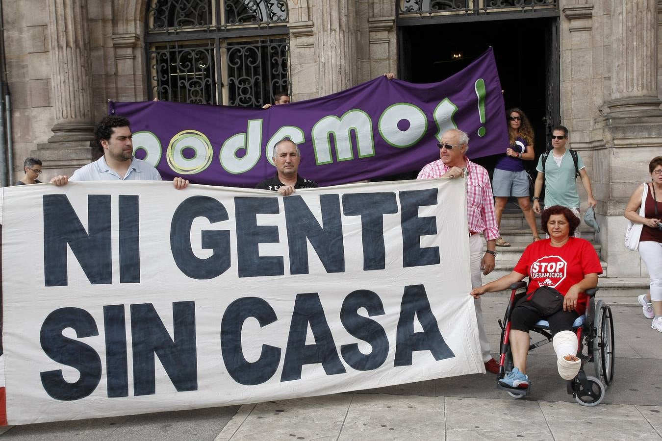 La PAH y Podemos unen fuerzas en Torrelavega