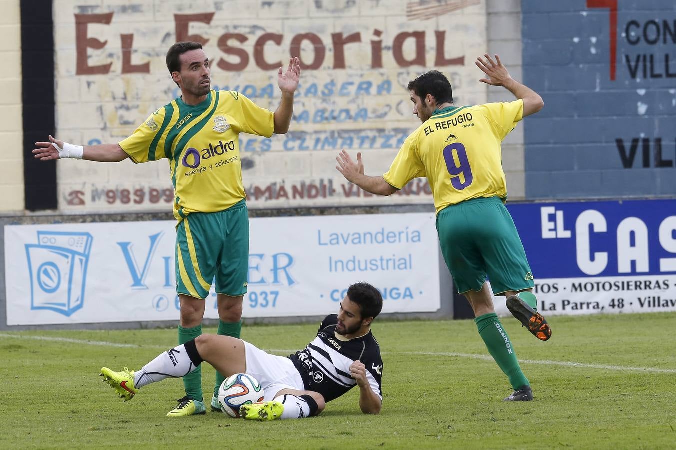 Lealtad 1 - 2 Tropezón