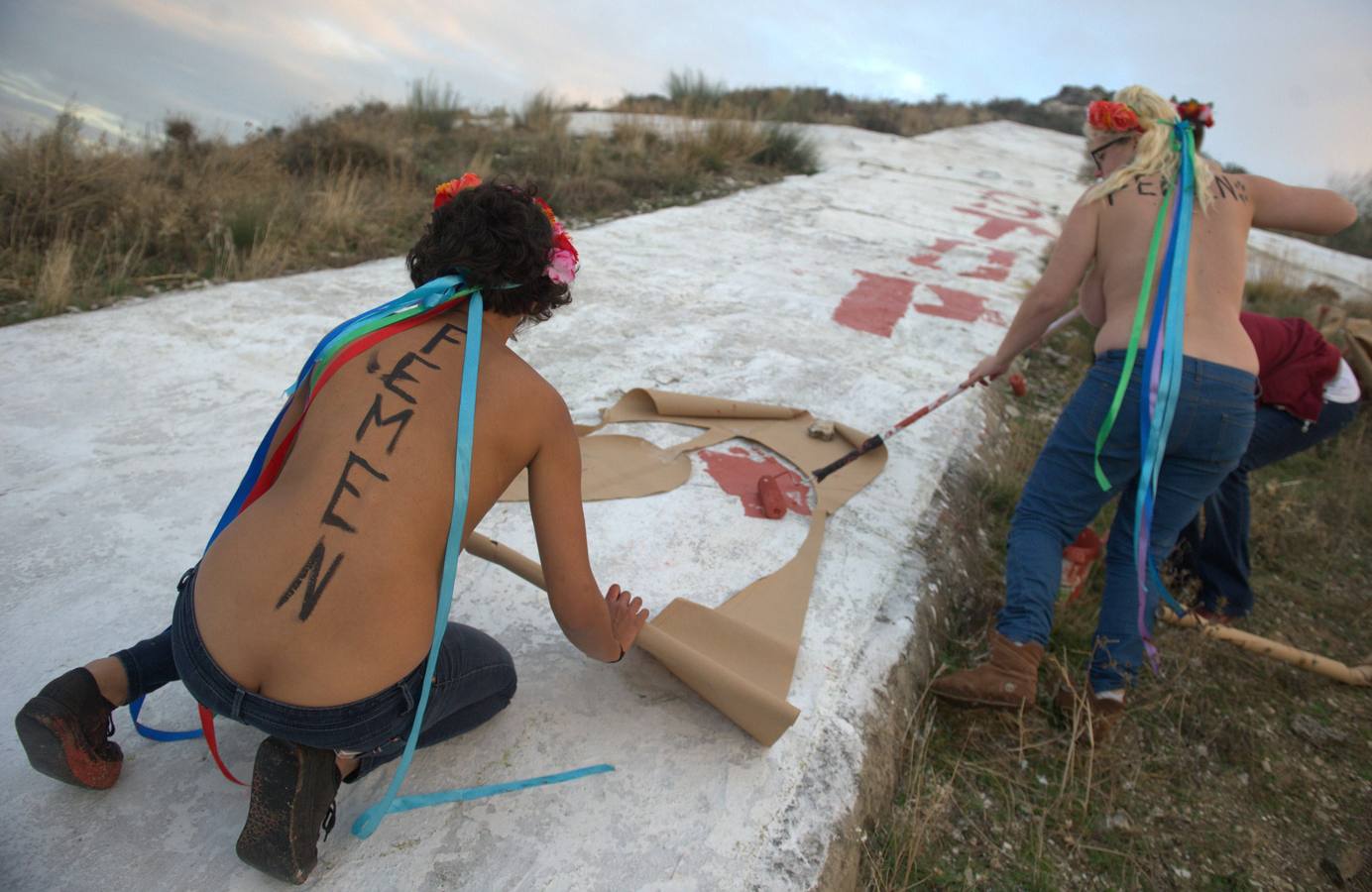 Femen se acuerda de Franco