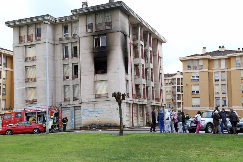 Incendio en la 'torre de Pisa' santanderina