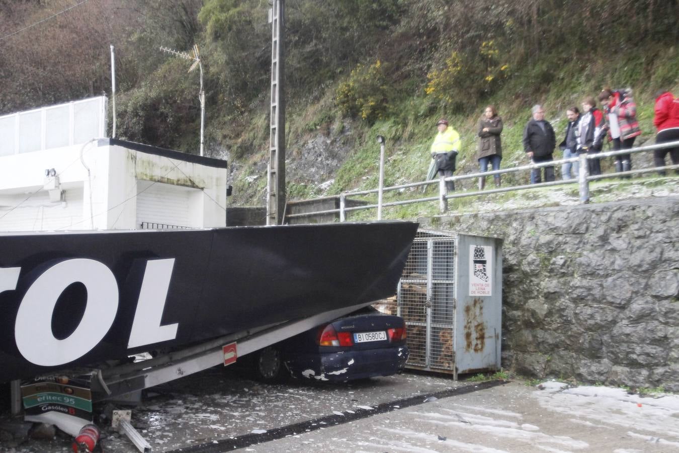 Cae la cubierta de la gaolinera de La Encina
