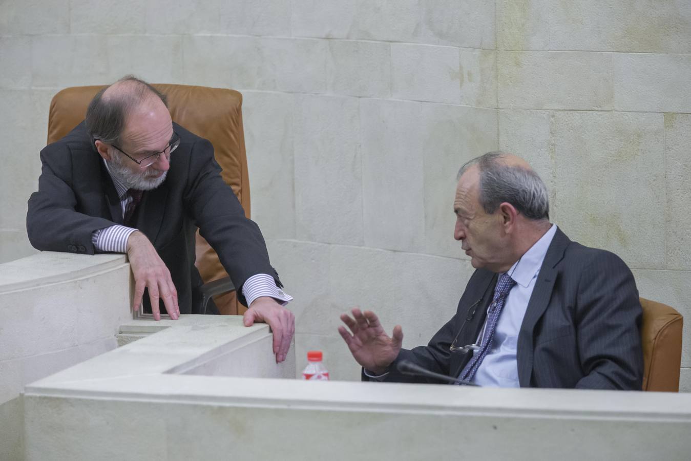 Pleno del Parlamento de Cantabria