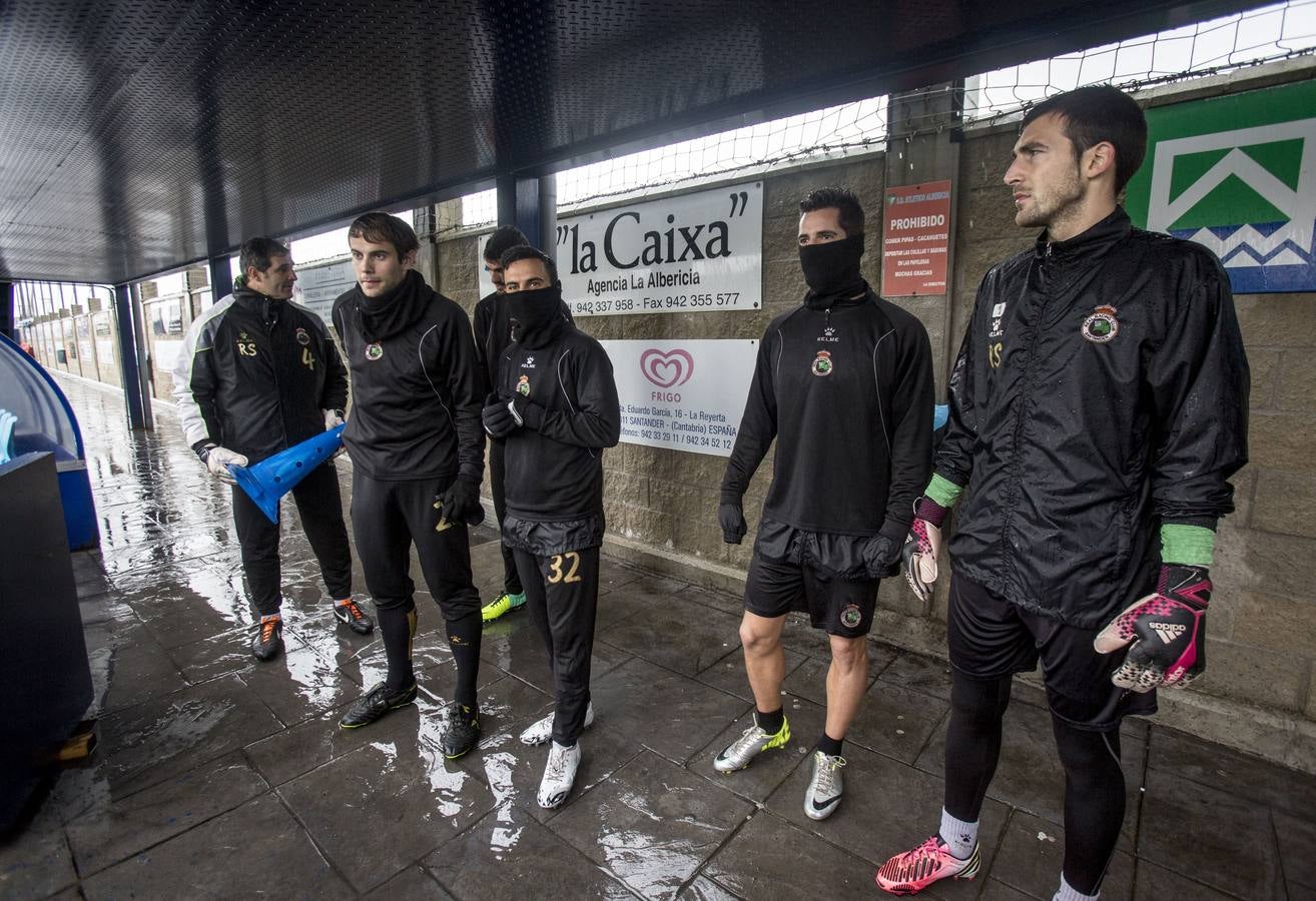 Entrenamiento en el Juan Hormaechea