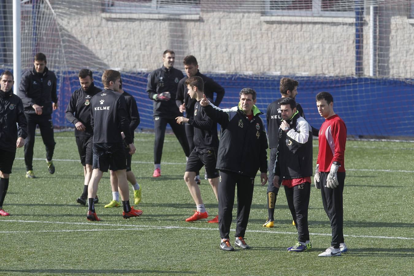 Pinillos dirige el entrenamiento del Racing