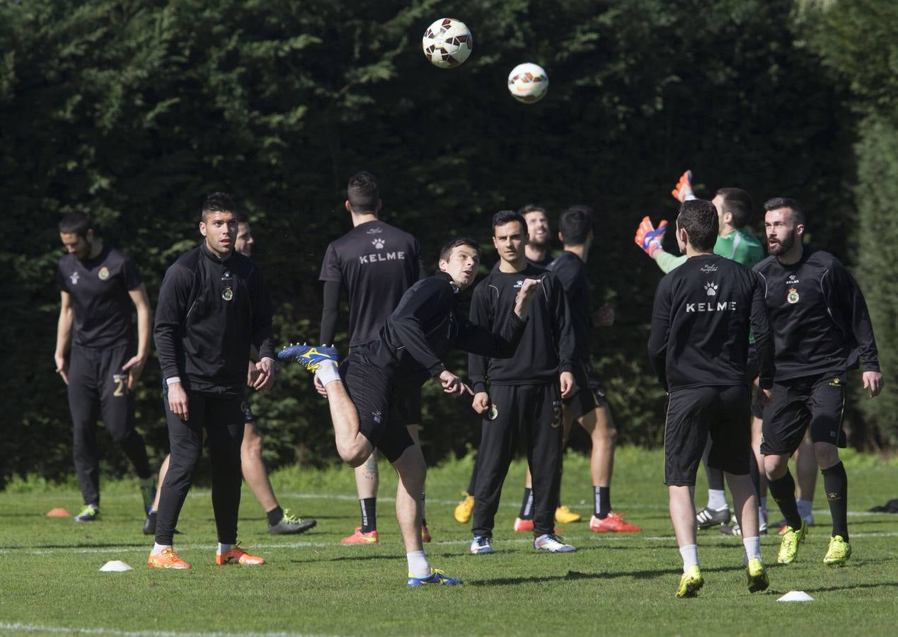 El Racing prepara el encuentro ante el Osasuna