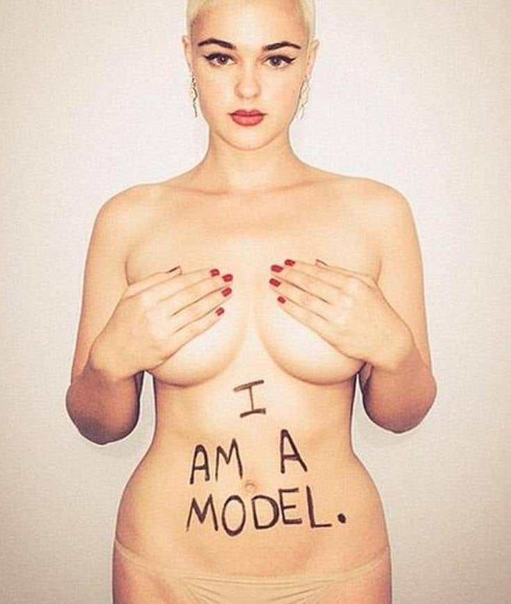 Una modelo de "talla grande" más delgada que la mujer media