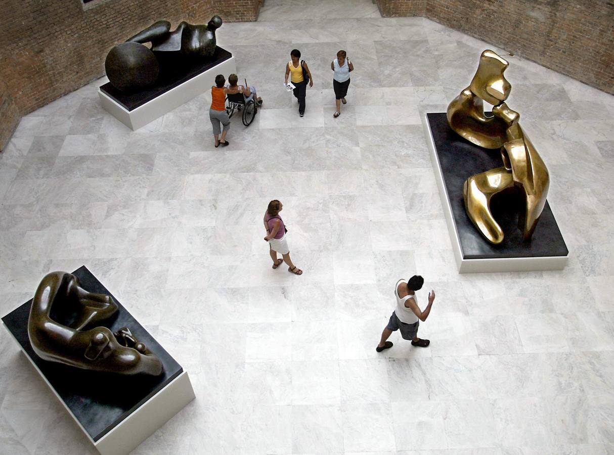 Henry Moore a través de sus obras