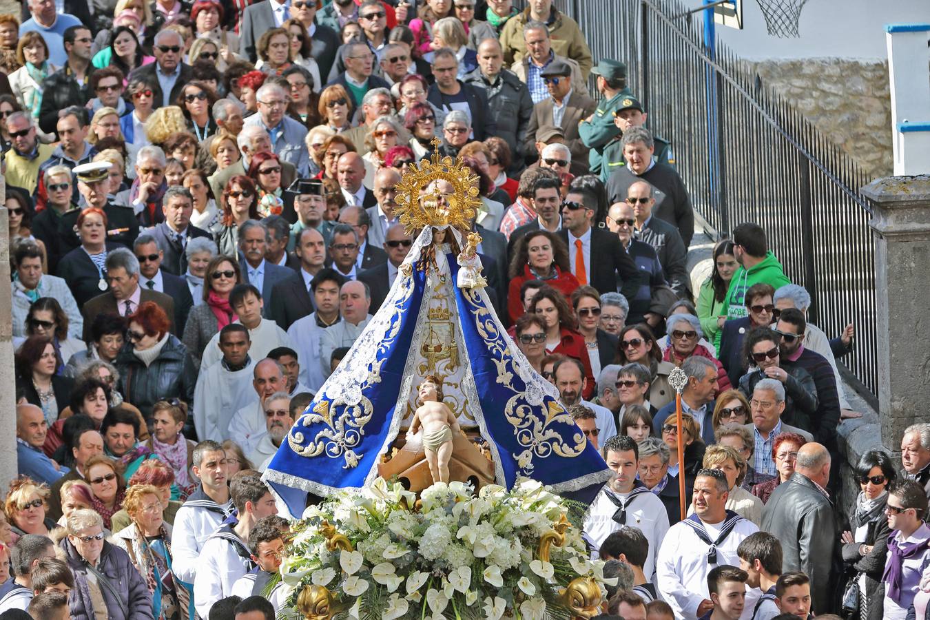 La procesión de La Folía vuelve a emocionar a los barquereños