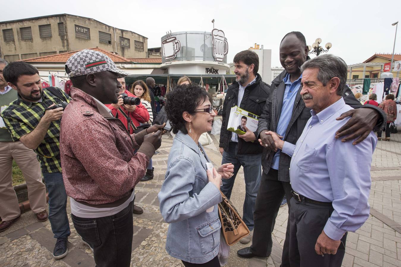 Revilla de campaña en el mercado de Maliaño