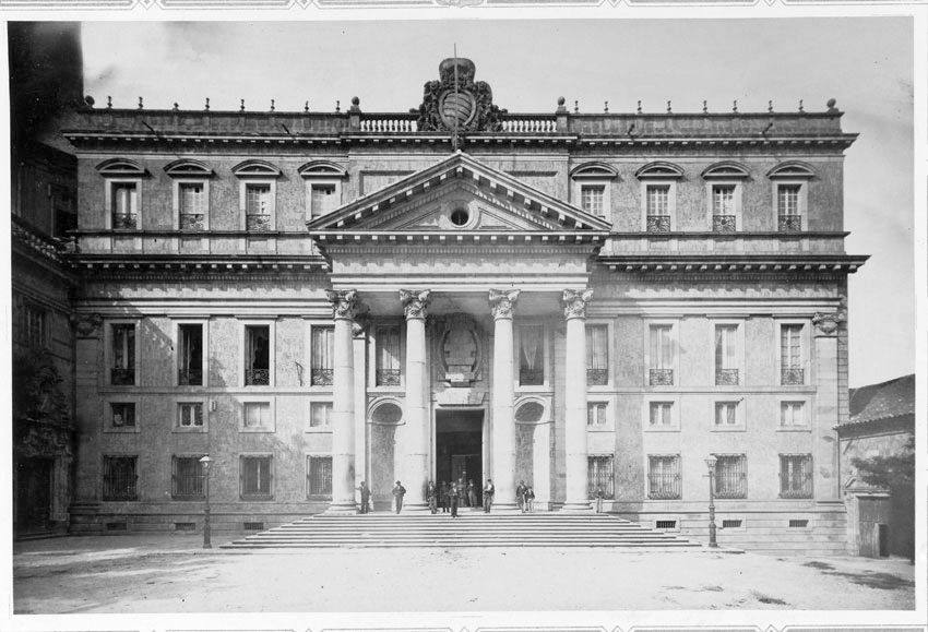 Mirar la arquitectura: fotografía monumental en el siglo XIX