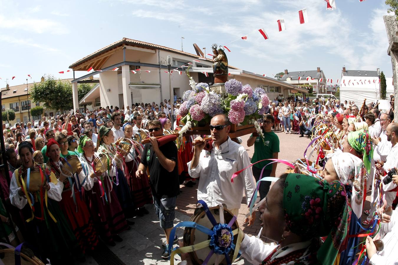 Tanos celebra Santa Ana