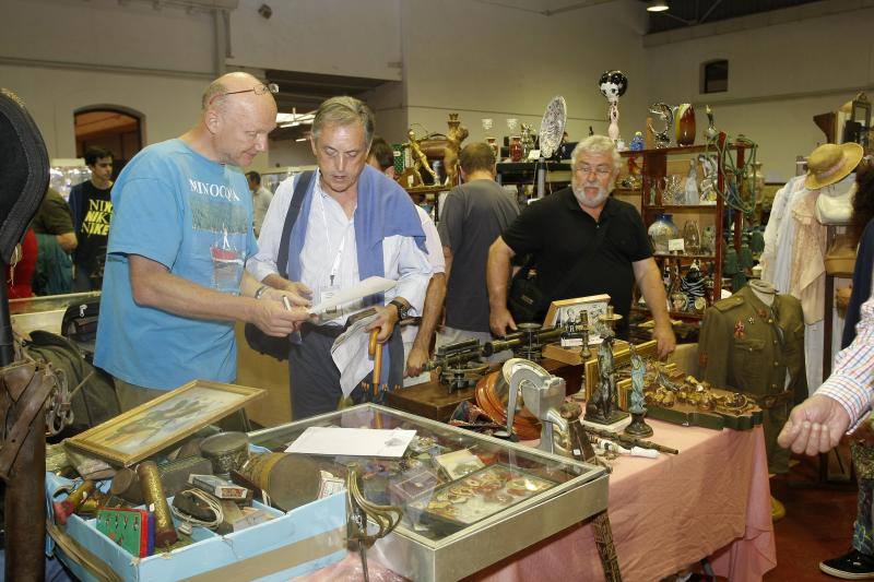 Se inaugura la Feria de Antigüedades de Torrelavega