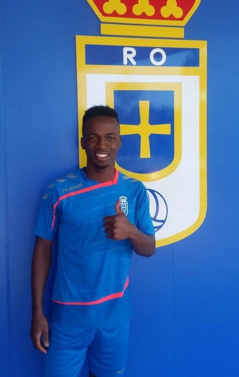 Koné ya entrena con el Oviedo