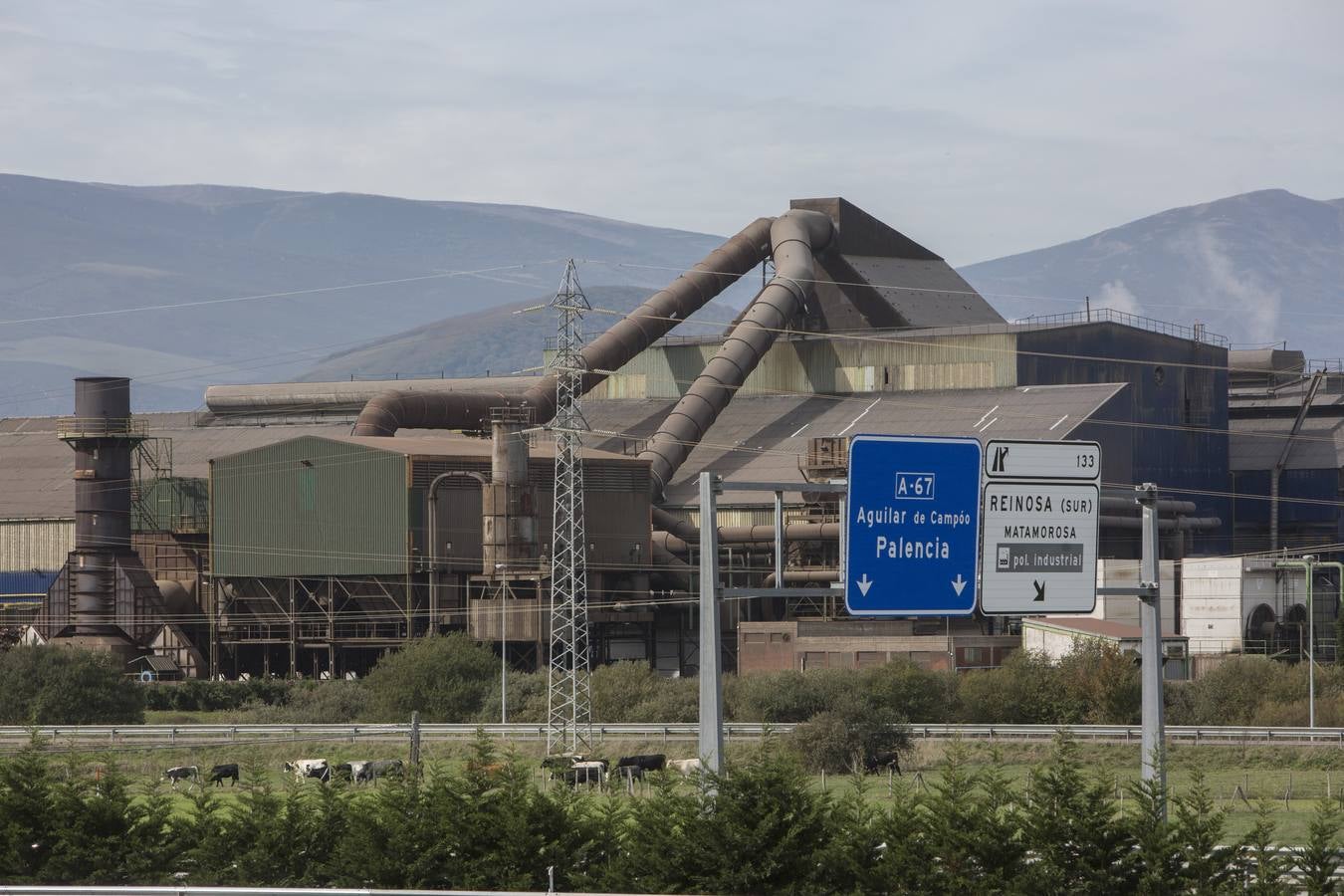 Imágenes de la fábrica de Sidenor en Reinosa que la multinacional Gerdau pone en venta