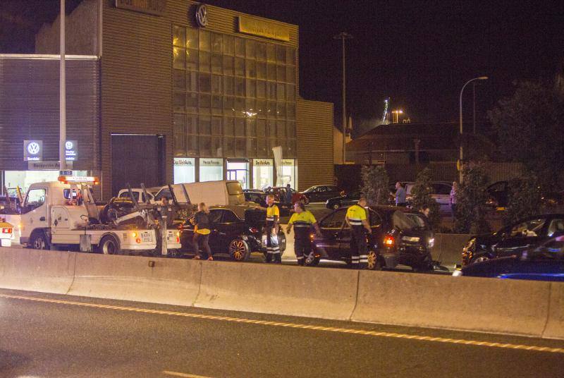 Colisión en cadena en la Avenida de Parayas