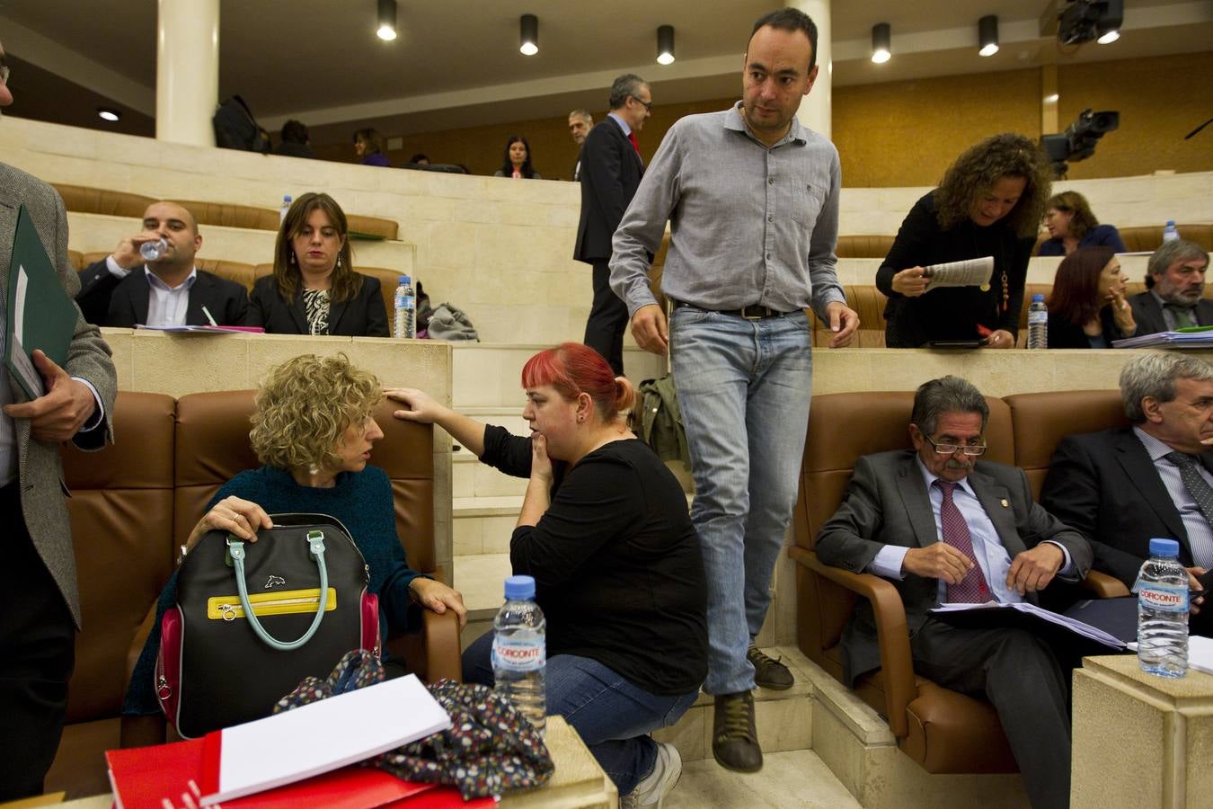 Los presupuestos superan el primer escollo en el Parlamento