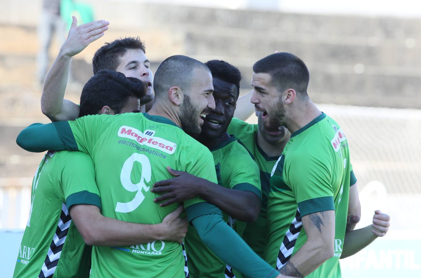 El Racing se hace fuerte