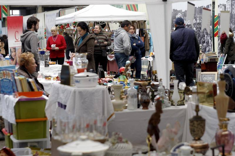 Mercadillo en favor de la Asociación Cántabra de Parkinson