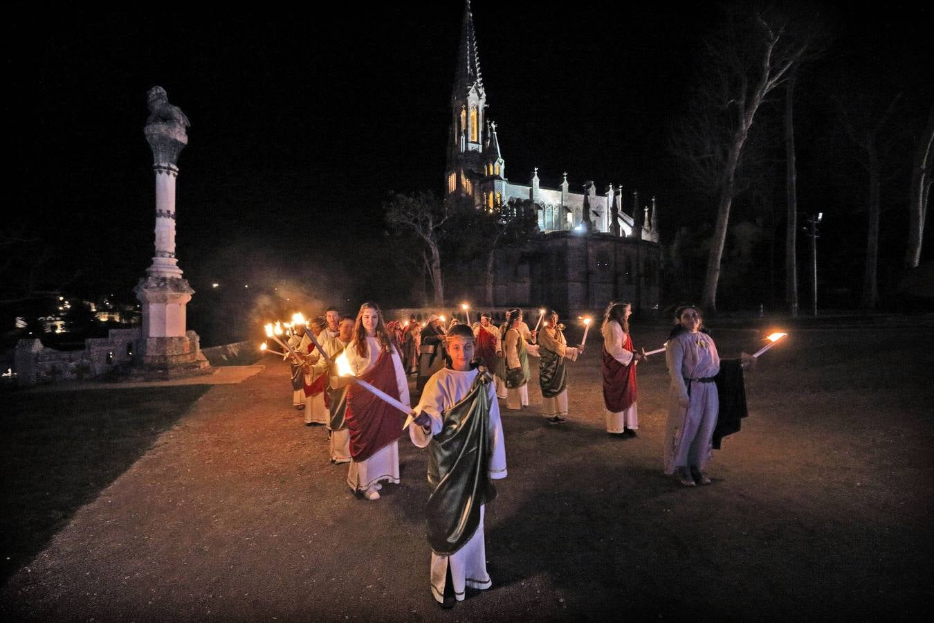 Los Reyes llegan a Comillas y Cabezón