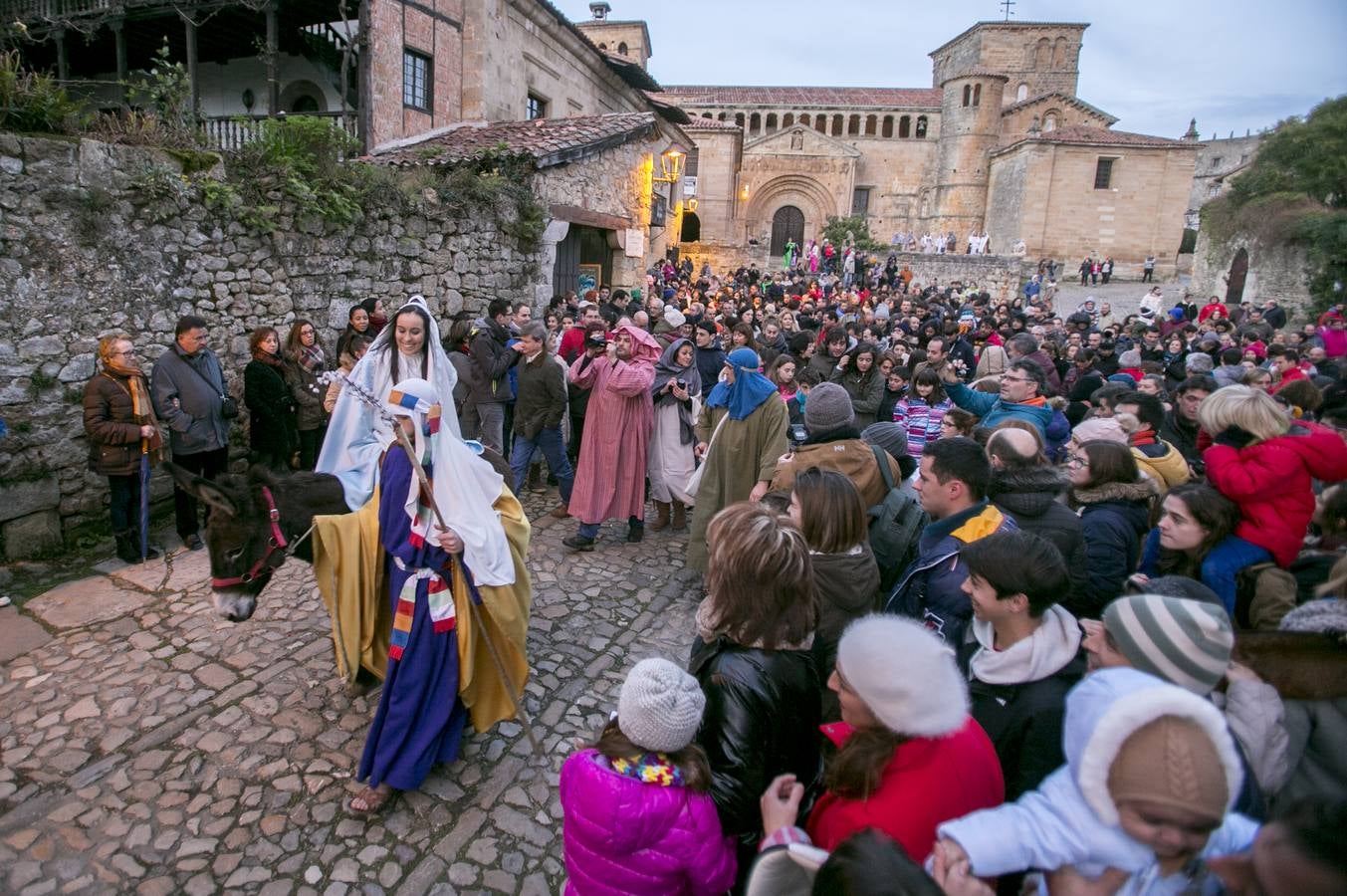 Santillana del Mar presume de Cabalgata