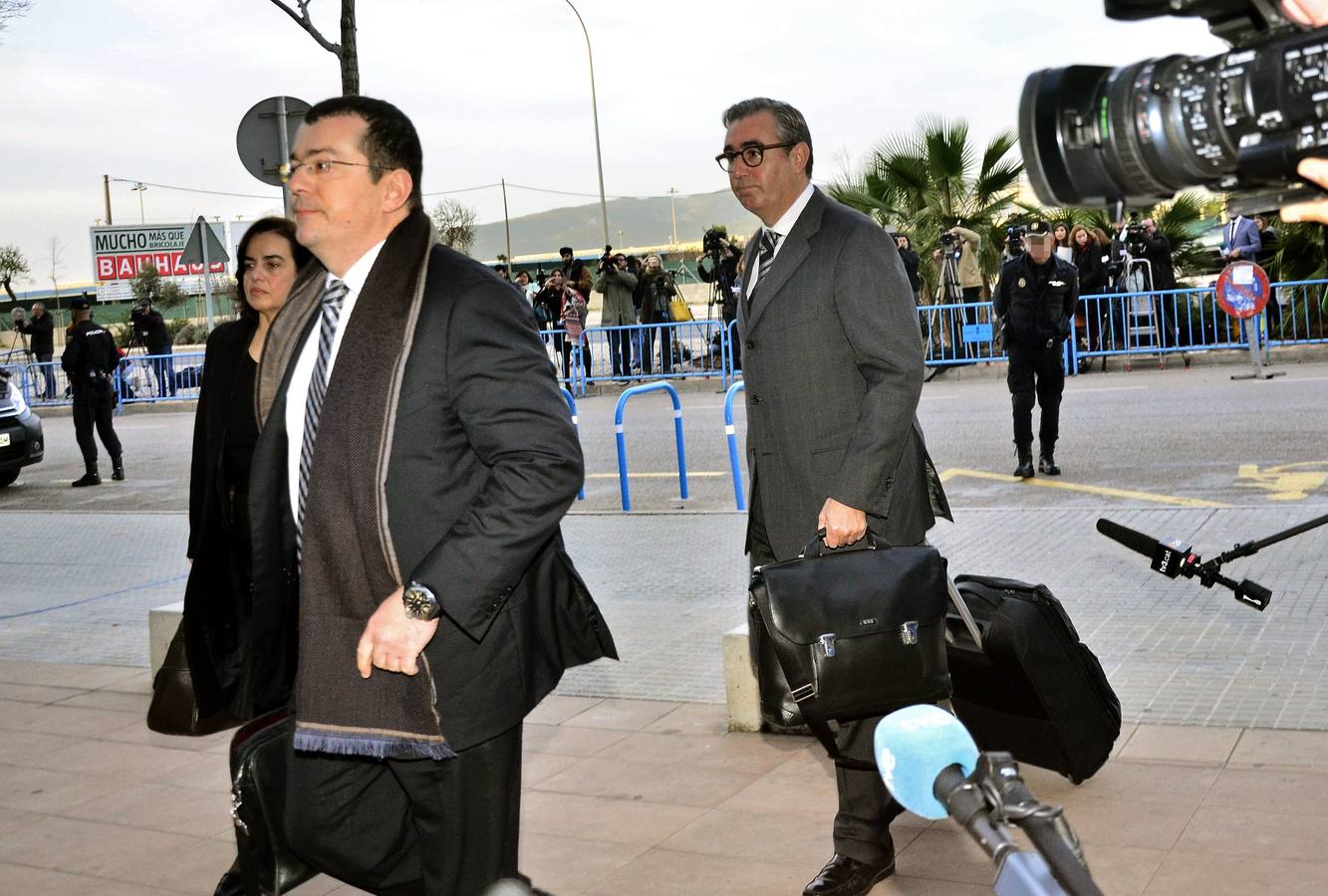Comienza el juicio del caso Nóos con la infanta en el banquillo