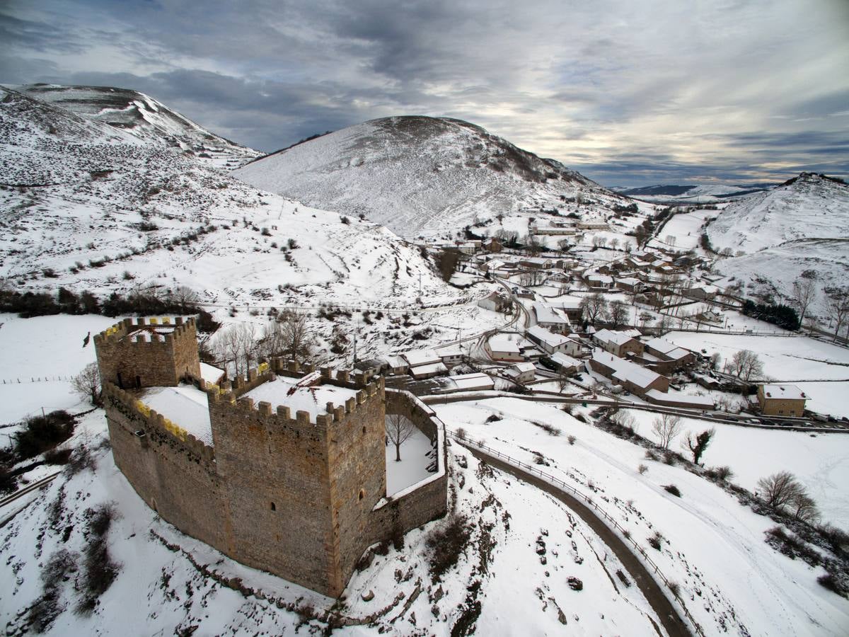 El castillo de Argüeso desde el Aire