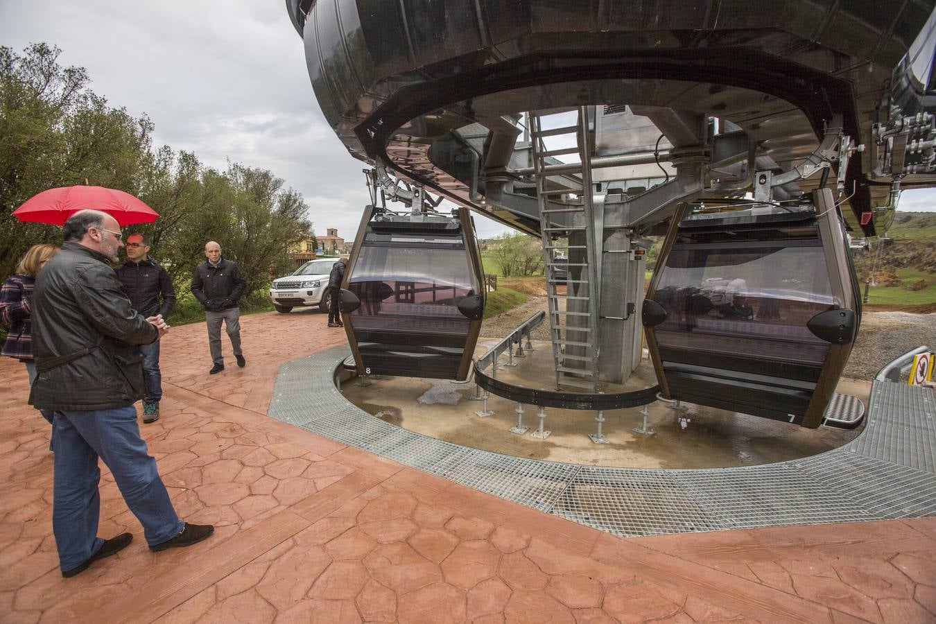 Cabárceno ya tiene en pruebas las dos líneas de telecabinas