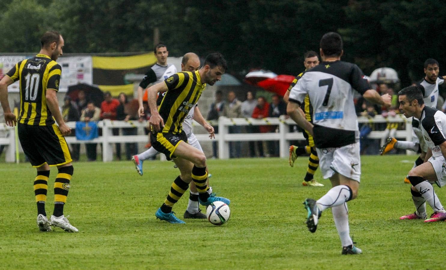 El Cayón dificulta su ascenso