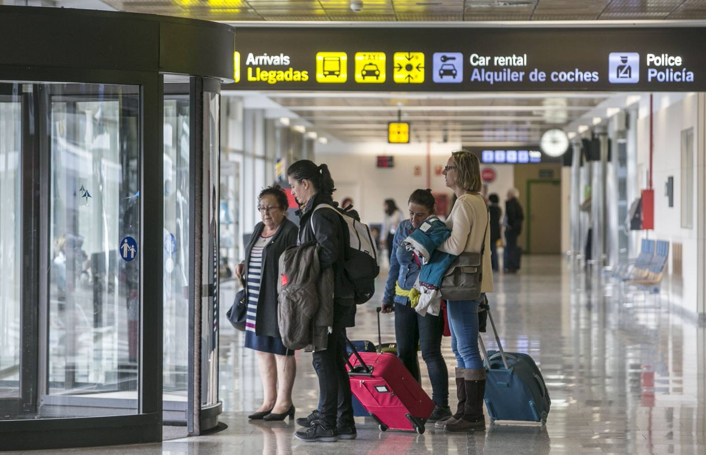 Santander tendrá vuelo a Varsovia a partir de marzo