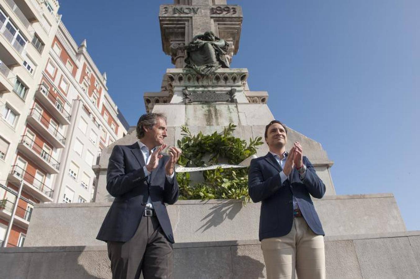 Actos conmemorativos del 123 aniversario de la explosión del vapor Cabo Machichaco, junto al monumento de la calle Calderón de la Barca