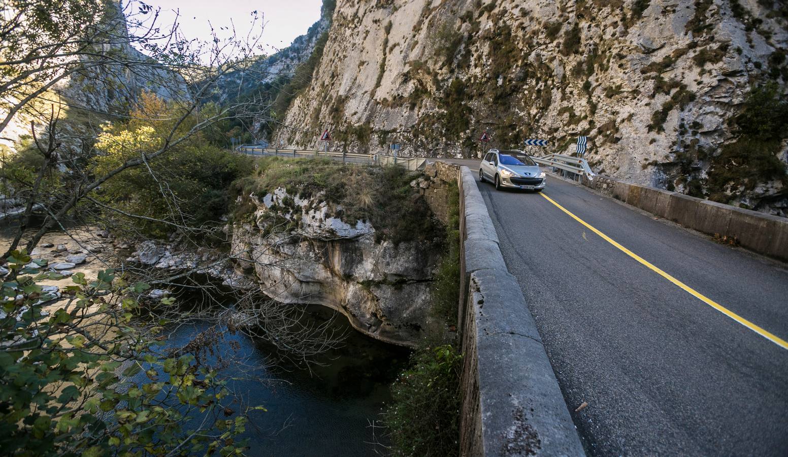 Las imágenes que muestran por qué el Desfiladero de la Hermida es 'una de las carreteras más espectaculares del mundo'