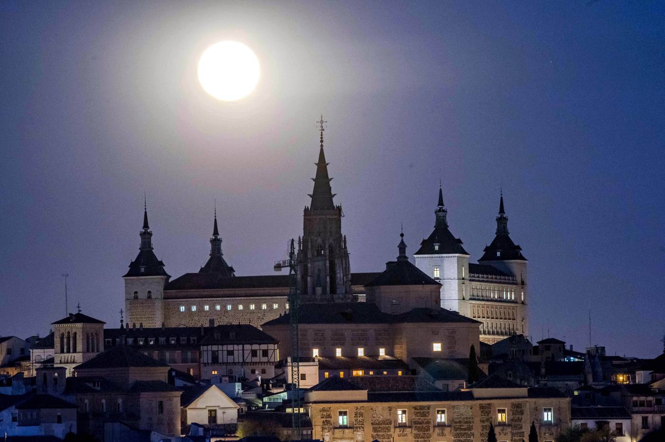 El mundo mira la super luna
