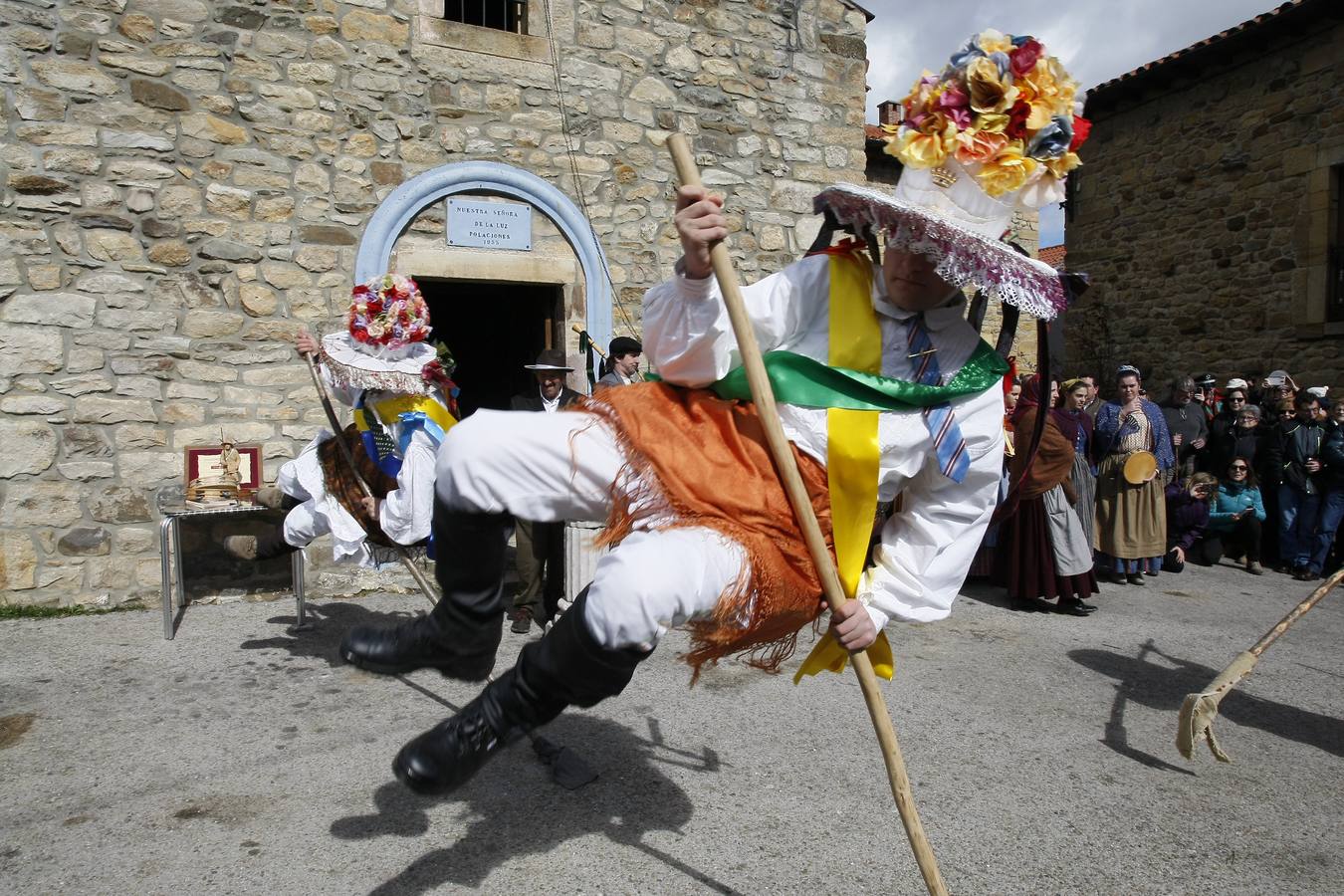 Los zamarrones dan color a Polaciones