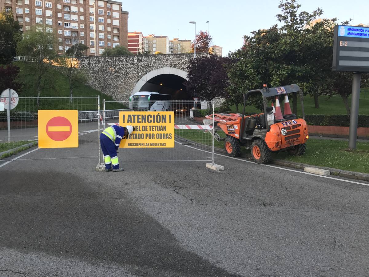 Cortado el carril hacia Puertochico del túnel de Tetuán