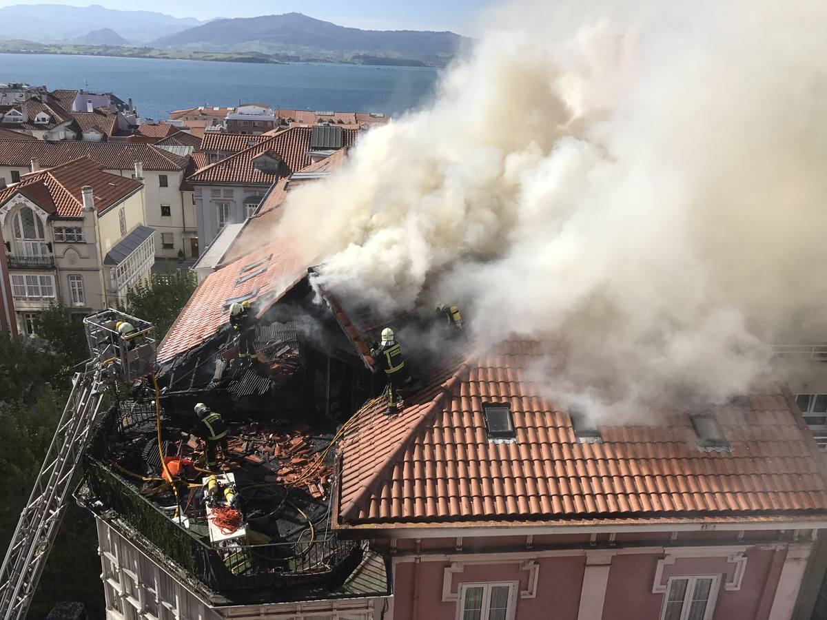 Incendio en un edificio del Paseo Menéndez Pelayo